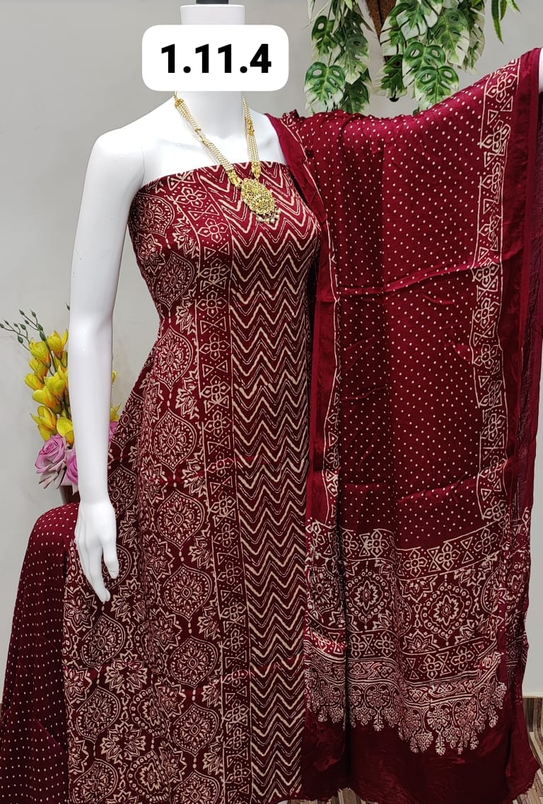 SWADESHI SOUL Ahrakh Top with Dupatta